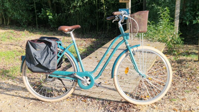 location vélo de ville à vallon pont d'arc