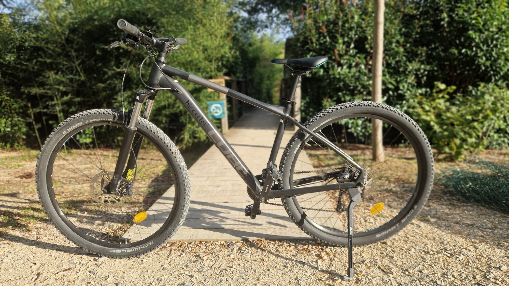un vtt musculaire en location à vallon pont d'arc